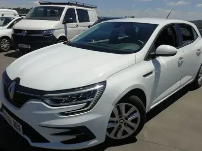 Usado Renault Mégane II Equilibre 115 CV (84 kW) 2023 Blanco Berlina