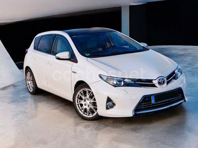 Toyota Auris Hybrid