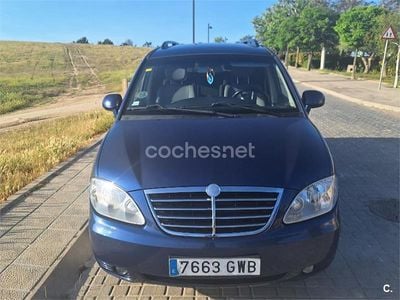 Usado SsangYong Rodius Limited 165 CV (121 kW) 2010 Azul Monovolumen