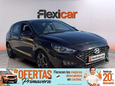 Usado Hyundai i30 N Line 120 CV (88 kW) 2024 Negro Berlina