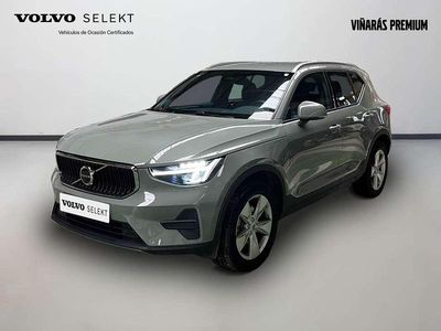 Begagnad Volvo XC40 Core 129 HK (94 kW) 2025 Grön SUV