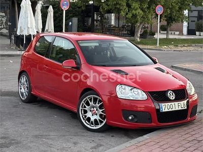 Usado VW Golf V Sportline 140 CV (102 kW) 2007 Rojo Berlina