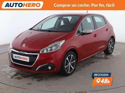 Usado Peugeot 208 Allure 100 CV (73 kW) 2017 Rojo Utilitario