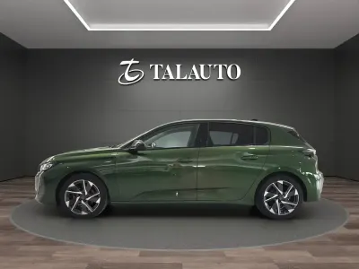Usado Peugeot 308 Allure 130 CV (95 kW) 2023 Verde Berlina