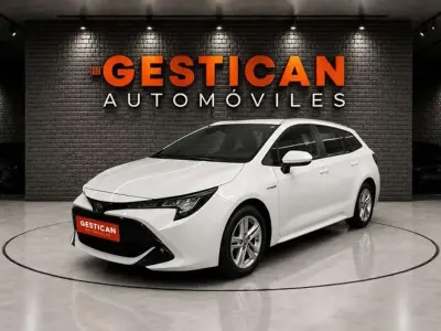 Usado Toyota Corolla Active 122 CV (89 kW) 2021 Blanco Familiar