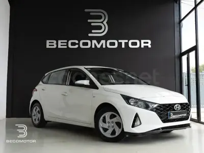Usado Hyundai i20 100 CV (73 kW) 2021 Blanco Utilitario