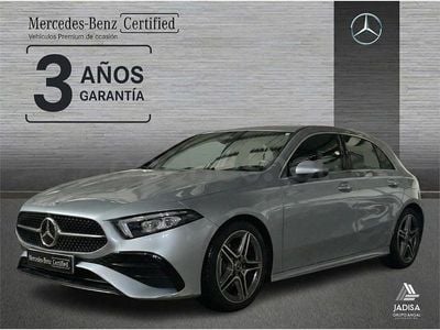 Usado Mercedes A180 136 CV (100 kW) 2025 Gris / plata Berlina