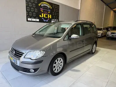 Usado VW Touran Edition 105 CV (77 kW) 2009 Gris / plata Monovolumen