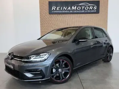 Usado VW Golf VII Sport 150 CV (110 kW) 2019 Gris Utilitario