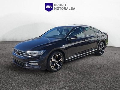 Negro Usado 2021 VW Passat R-line Berlina | 27.990 € (Caro)