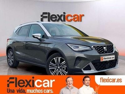 Usado Seat Arona Style 110 CV (80 kW) 2023 Gris SUV