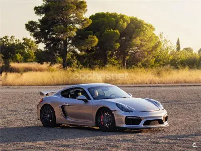 Usado Porsche Cayman GT4 385 CV (283 kW) 2015 Gris / plata Coupe