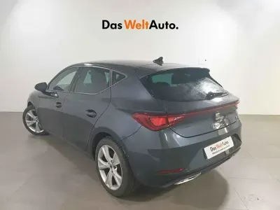 Usado Seat Leon FR 150 CV (110 kW) 2024 Gris