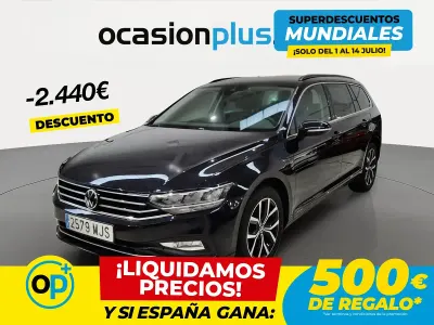 Usado VW Passat Executive 150 CV (110 kW) 2023 Gris Familiar