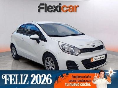 Blanco Usado 2016 Kia Rio Utilitario | 8990 € (Precio justo)