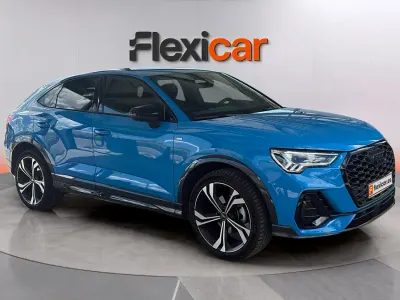 Begagnad Audi Q3 Sportback Premium 150 HK (110 kW) 2022 Blå SUV