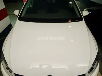 Usado VW Golf VII Edition 105 CV (77 kW) 2014 Blanco Berlina