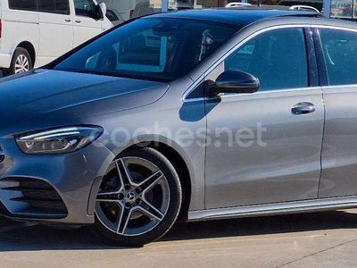 Usado Mercedes B200 156 CV (114 kW) 2019 Gris / plata Monovolumen