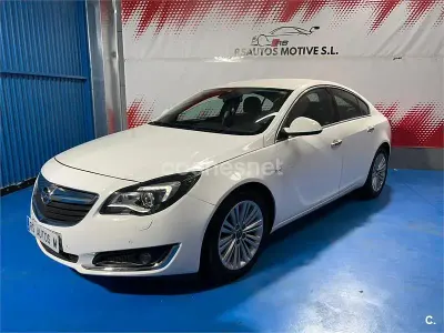 Usado Opel Insignia Excellence 136 CV (100 kW) 2015 Blanco Berlina