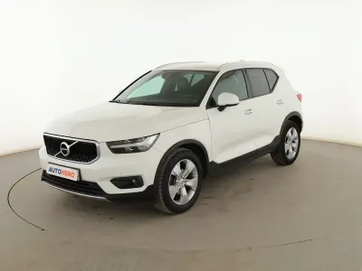 Usado Volvo XC40 Momentum 150 CV (110 kW) 2018 Blanco SUV