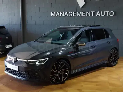 Usado VW Golf VIII GTI 245 CV (180 kW) 2021 Gris / plata Berlina