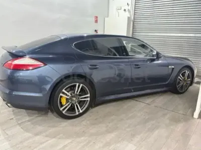 Käytetty Porsche Panamera 400 HP (294 kW) 2010 Harmaa Viistoperä