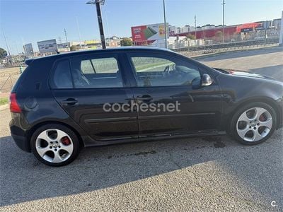 Usado VW Golf V GTI 200 CV (147 kW) 2007 Negro Berlina