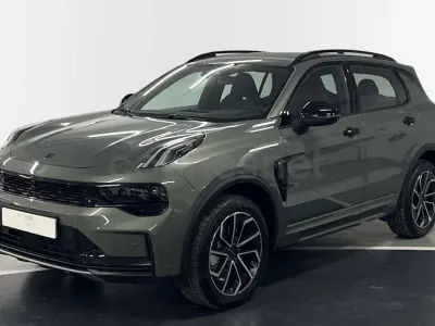 Usado Lynk & Co 01 276 CV (202 kW) 2026 Verde SUV