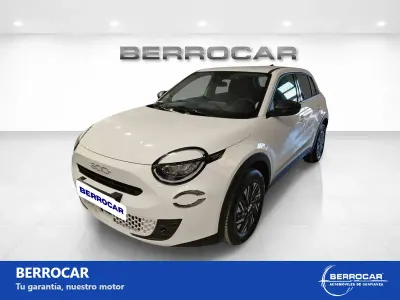 Usado Fiat 600 Pop 110 CV (80 kW) 2026 Beige SUV