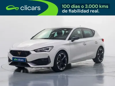 Käytetty Cupra Leon 150 HP (110 kW) 2023 Valkoinen Sedan