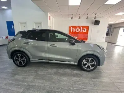 Usado Ford Puma ST-Line 125 CV (91 kW) 2024 Plata solar (metalizado) SUV