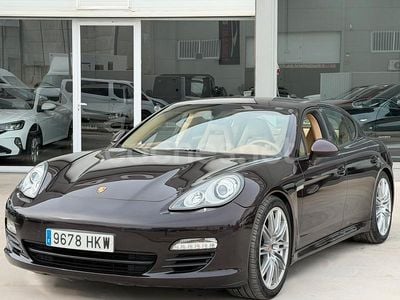 Violeta / lila Usado 2013 Porsche Panamera Platinum Edition Berlina | 33.900 €