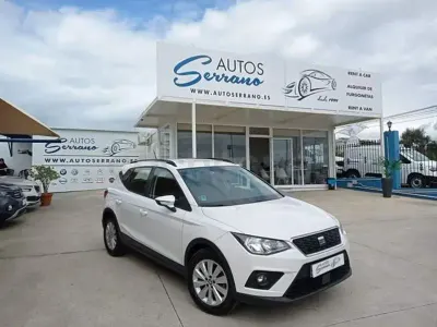 Usado Seat Arona Style 110 CV (80 kW) 2021 Blanco SUV