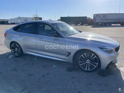 Usado BMW 330 Comfort Edition 252 CV (185 kW) 2018 Gris / plata Berlina
