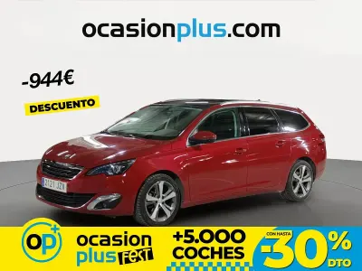 Usado Peugeot 308 Allure 130 CV (95 kW) 2017 Rojo Familiar
