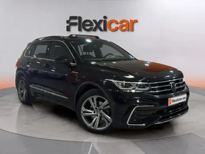 Usado VW Tiguan R-line 150 CV (110 kW) 2021 Negro SUV