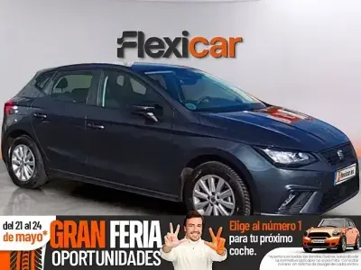 Usado Seat Ibiza Reference 95 CV (69 kW) 2024 Gris Utilitario