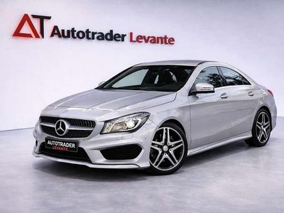 Usado Mercedes CLA220 AMG line 170 CV (125 kW) 2013 Plateado Berlina
