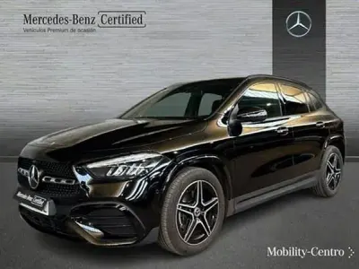 Usado Mercedes GLA200 149 CV (109 kW) 2025 Negro SUV