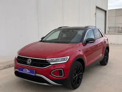 Usado VW T-Roc 110 CV (80 kW) 2023 Granate SUV