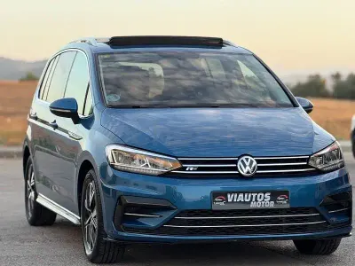 Usado VW Touran Sportline 150 CV (110 kW) 2020 Azul Monovolumen