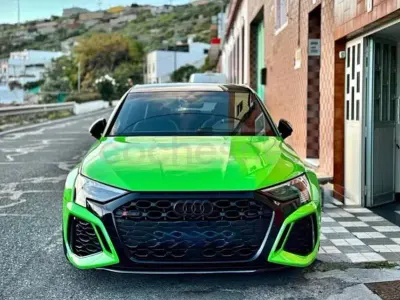 Usado Audi RS3 400 CV (294 kW) 2022 Verde Berlina