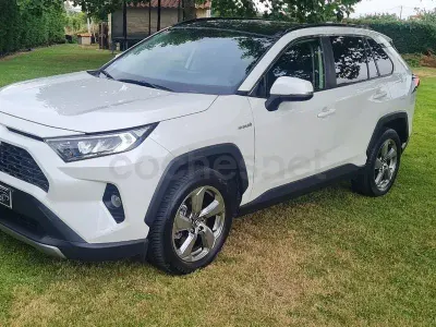 Usado Toyota RAV4 Hybrid Advance 218 CV (160 kW) 2019 Blanco SUV