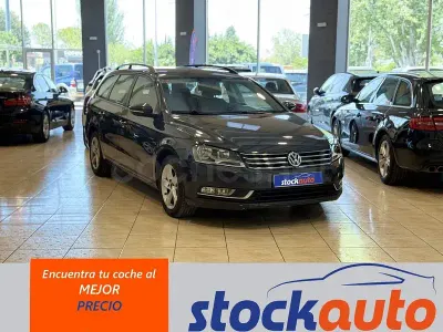 Usado VW Passat Highline 140 CV (102 kW) 2011 Negro Familiar