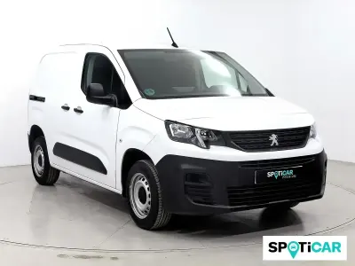 Usado Peugeot Partner 102 CV (75 kW) 2024 Blanco Monovolumen