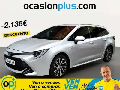 Usado Toyota Corolla Style 184 CV (135 kW) 2021 Plateado Familiar