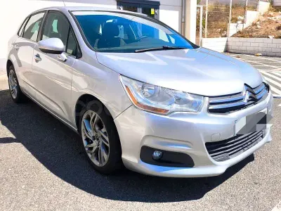 Usado Citroën C4 Feel 130 CV (95 kW) 2016 Gris / plata Berlina