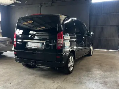 Usado Mercedes Viano Avantgarde 224 CV (164 kW) 2011 Negro Monovolumen