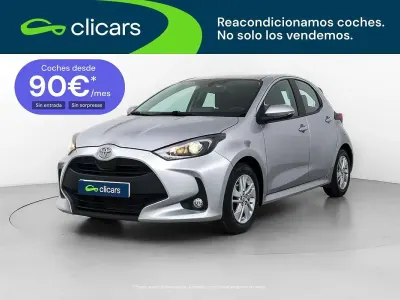 Usado Toyota Yaris Edition 125 CV (91 kW) 2022 Gris Utilitario