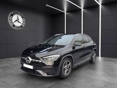 Usado Mercedes GLA200 150 CV (110 kW) 2021 Negro SUV